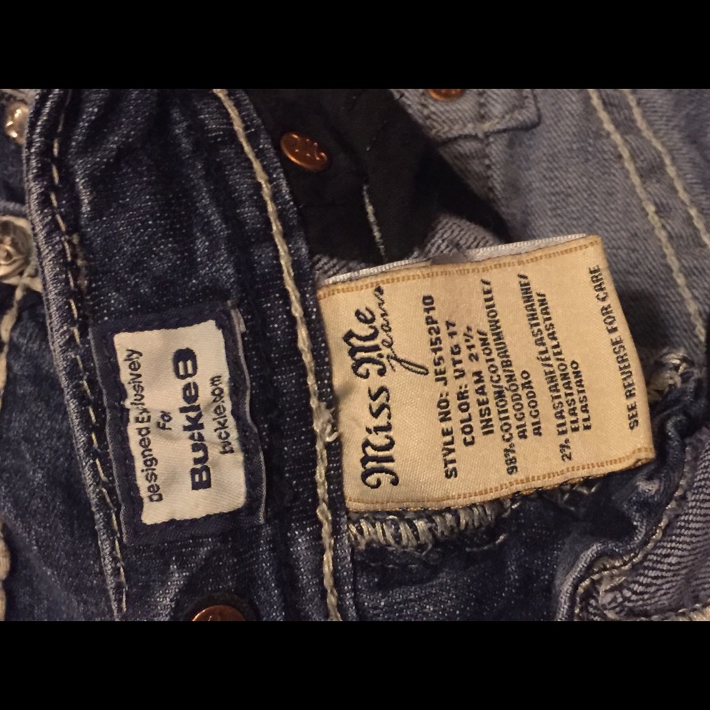 Capris - Picture 4 of 4